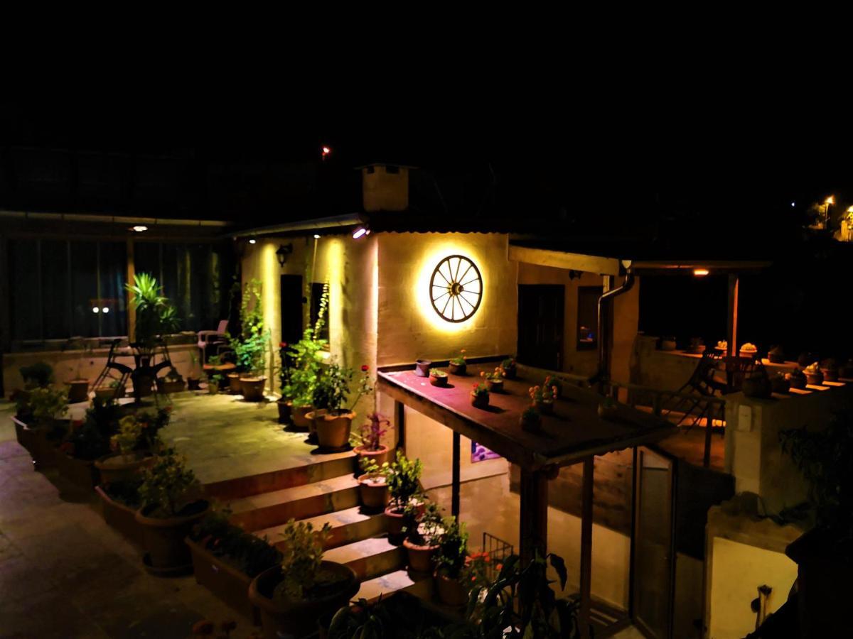 Larissa Cave Hotel نفسهير المظهر الخارجي الصورة