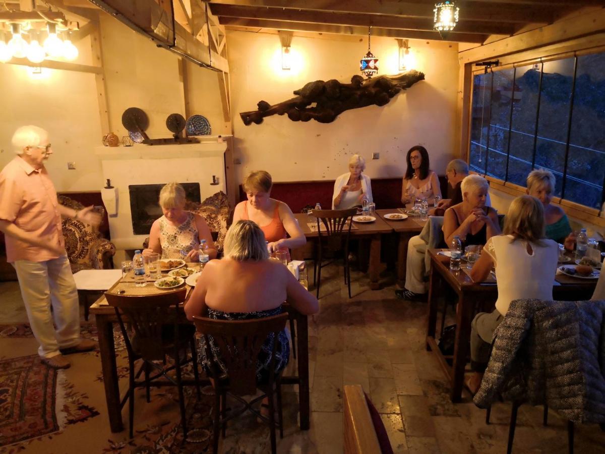 Larissa Cave Hotel نفسهير المظهر الخارجي الصورة